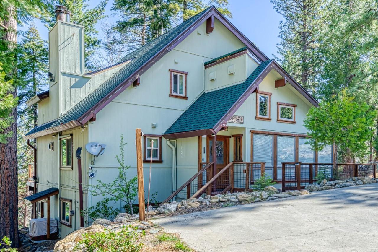 Yosemite West Family Chalet Exterior photo